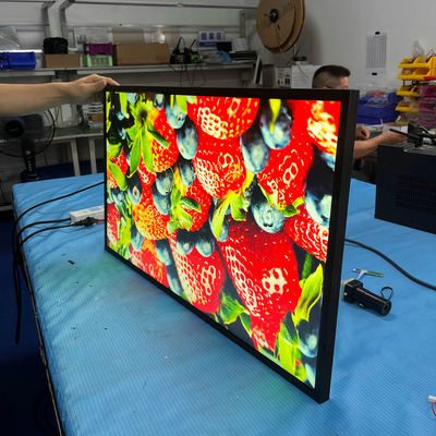 Αγορά 32' 4K φωτεινή οθόνη LCD εξωτερική οθόνη LCD παράθυρο καταστήματος φωτεινή οθόνη σήμανσης online manufacture